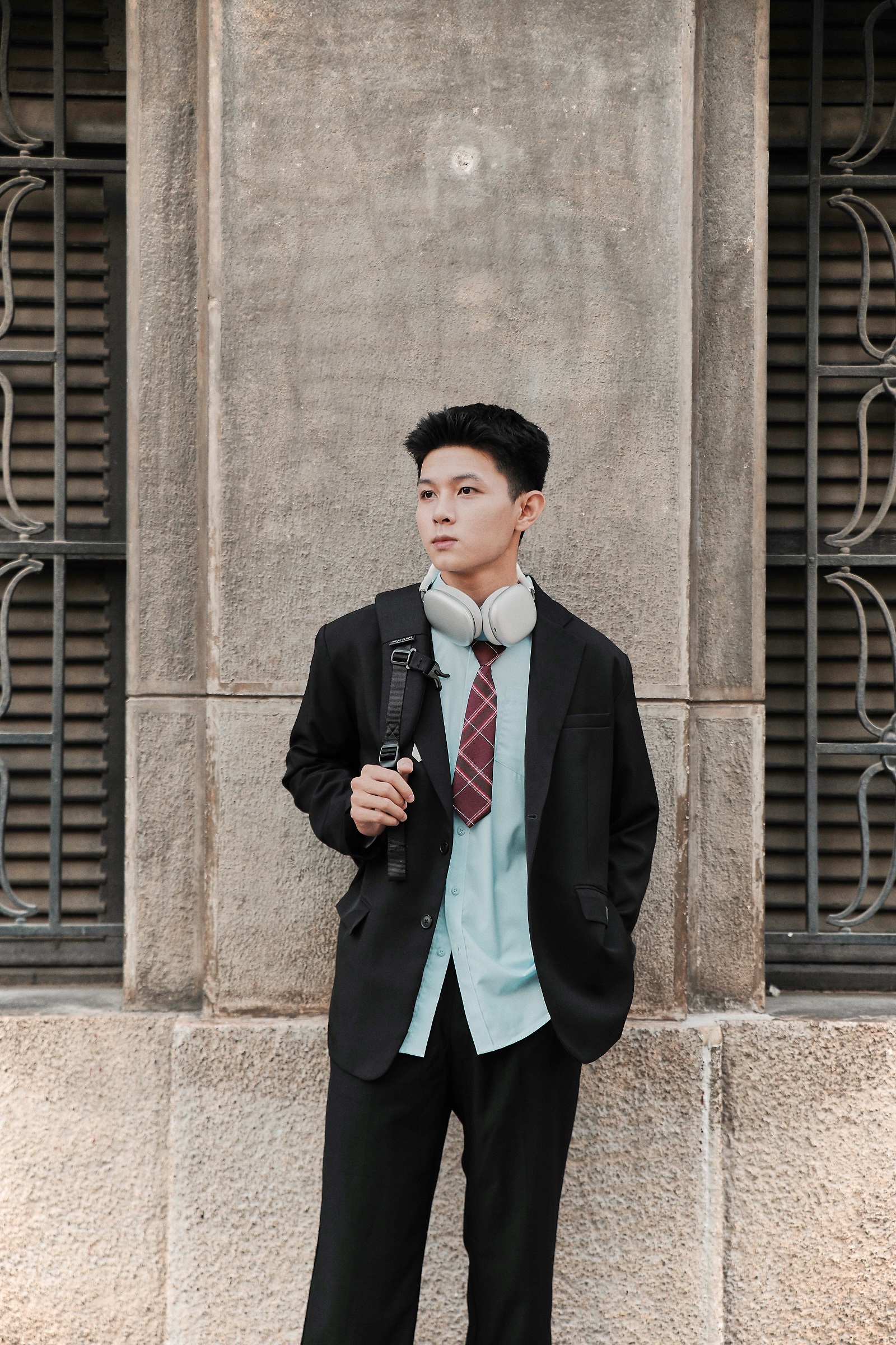 Phong cách Preppy với sơ mi trắng
