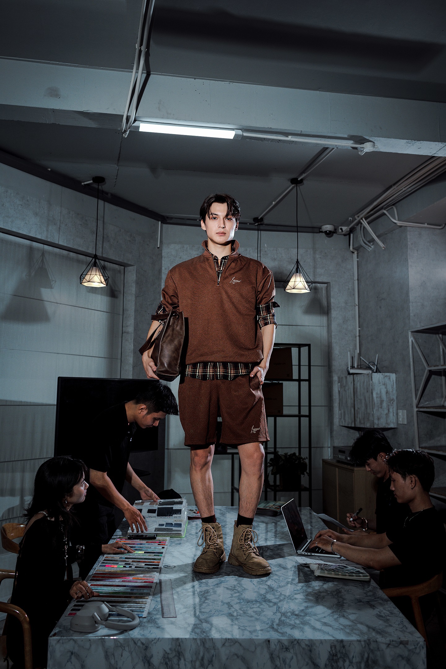 Thiết kế No Style graphic