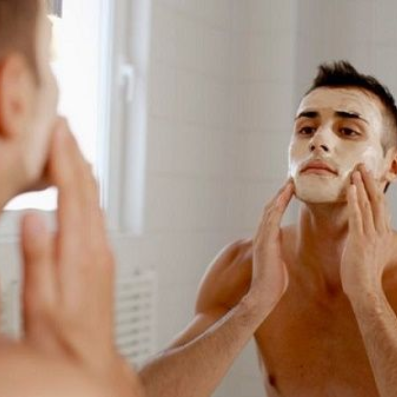 Hướng dẫn cơ bản cho người mới bắt đầu chăm sóc da nam giới là gì?