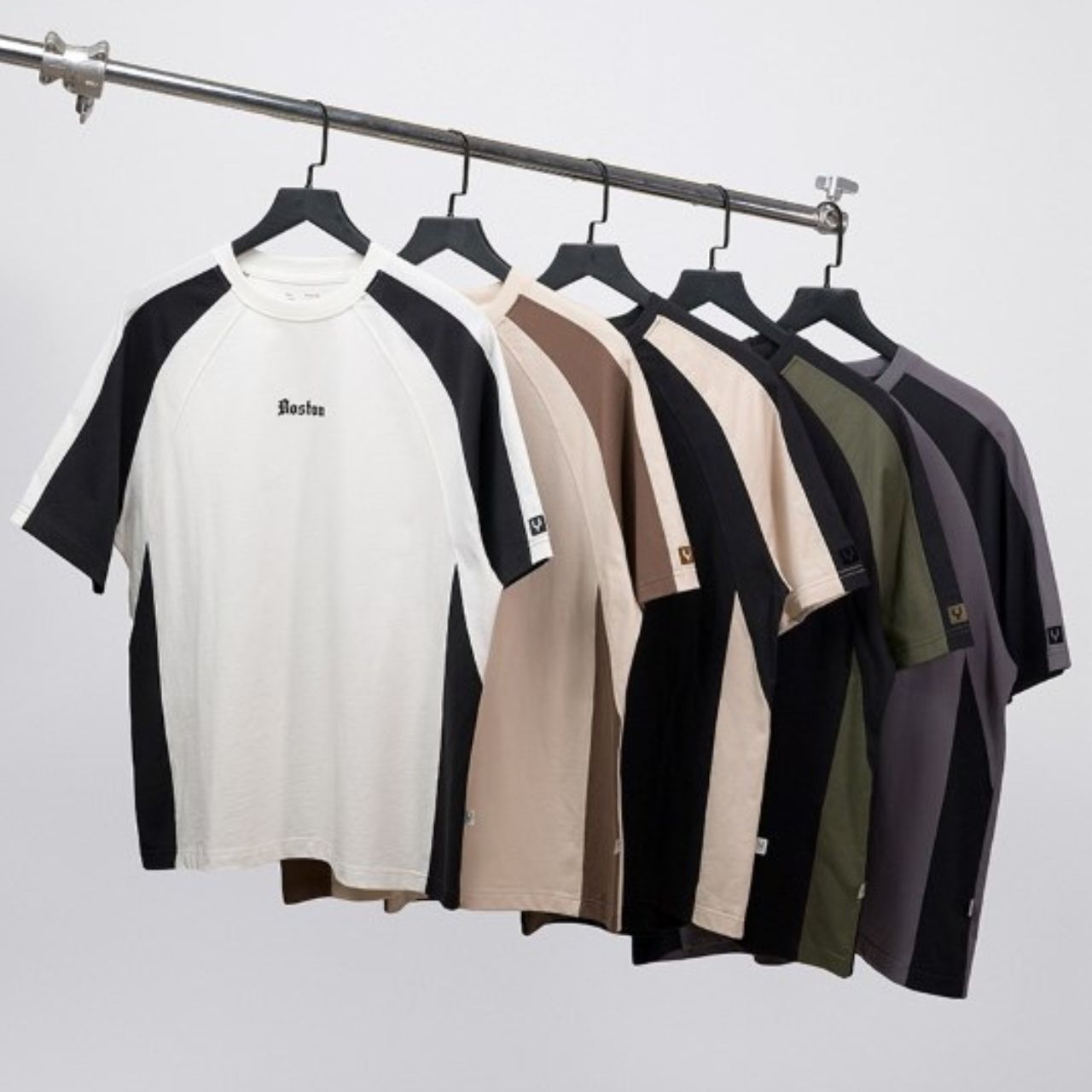 Áo Thun Phối Màu và Raglan YaMe: Thể Hiện Cá Tính, Tạo Điểm Nhấn Phong Cách