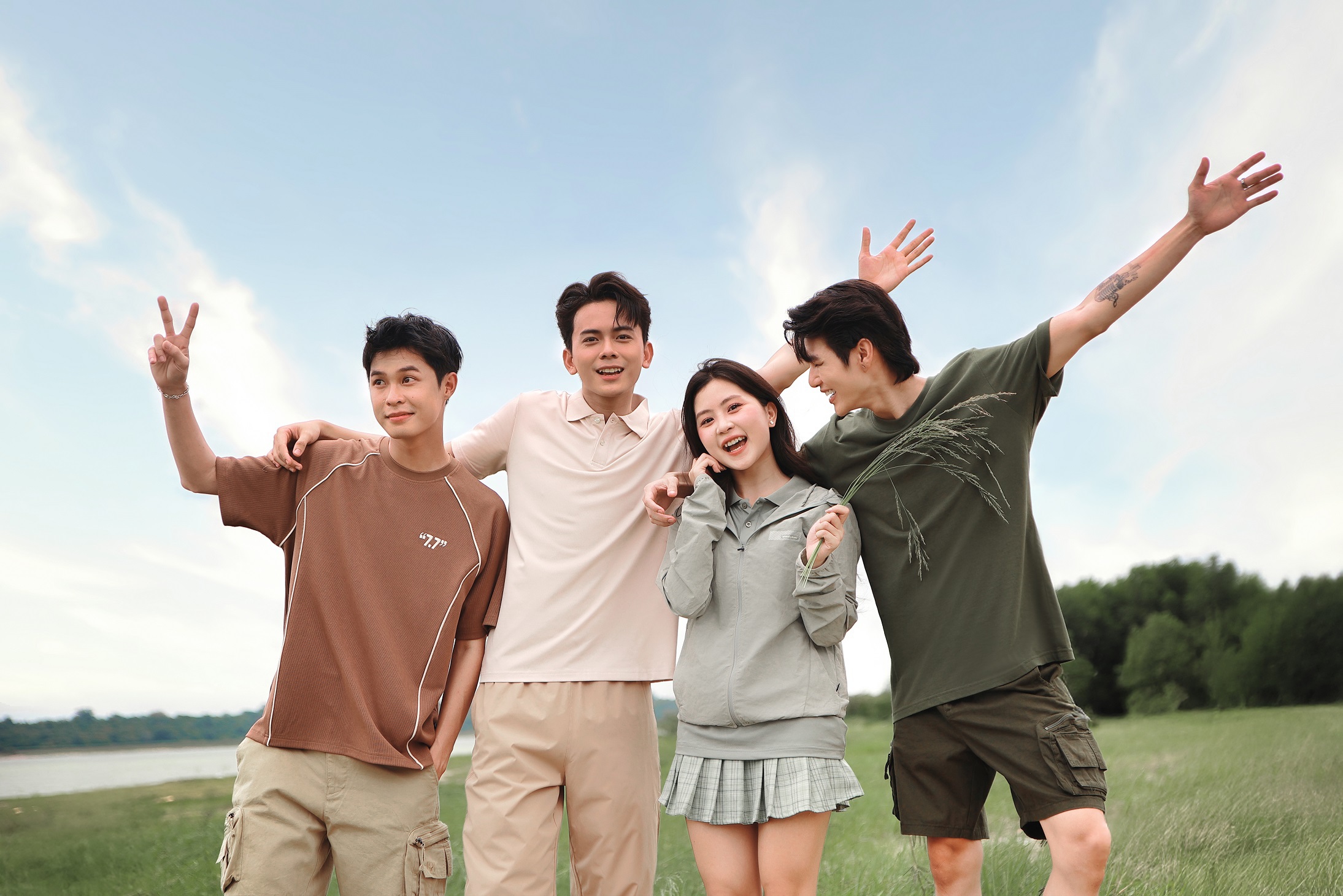 Bảng phối màu Seventy Seven & nền trơn của Non‑Branded