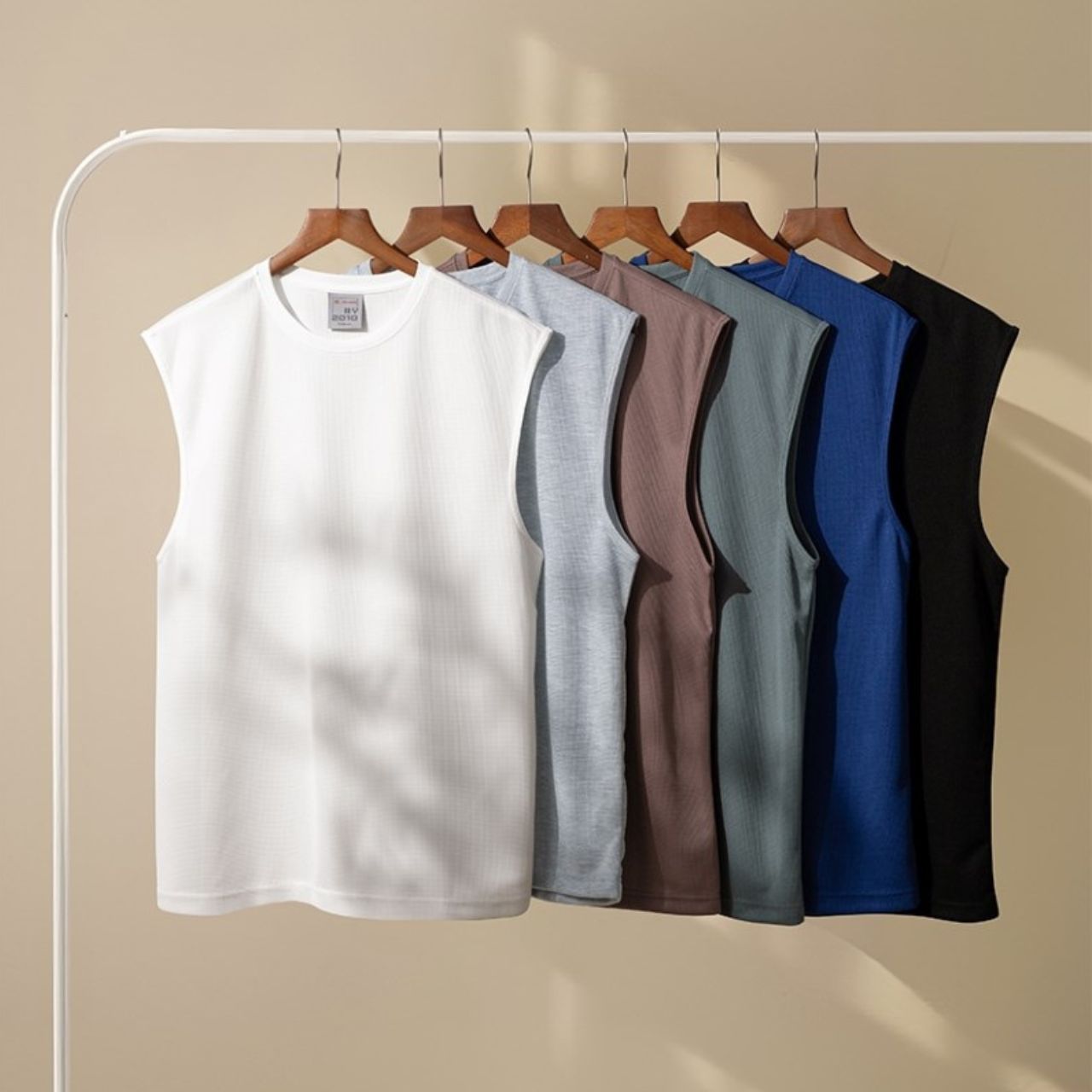 Áo Thun Ba Lỗ (Tank Top) YaMe: Mát Mẻ, Năng Động Và Cá Tính